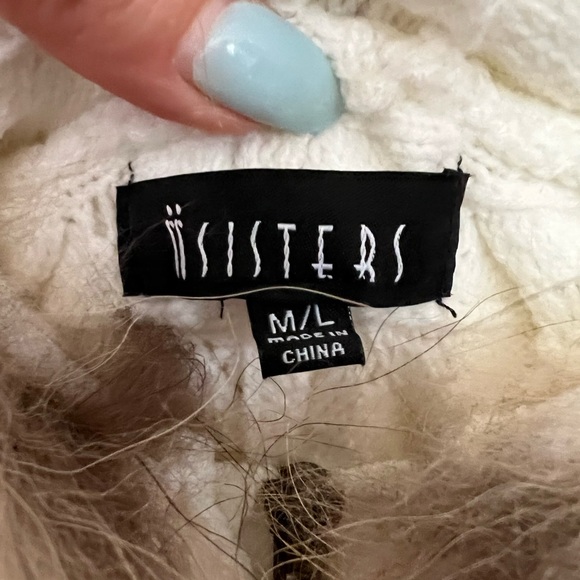 ⚠️Final Price⚠️ 77 Sisters Cream Faux Fur Hooded Full-Zip Jacket - Picture 8 of 9